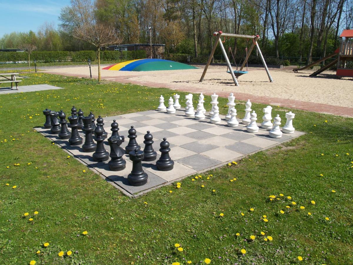 Europarcs De Biesbosch Hotel Willemsdorp Esterno foto
