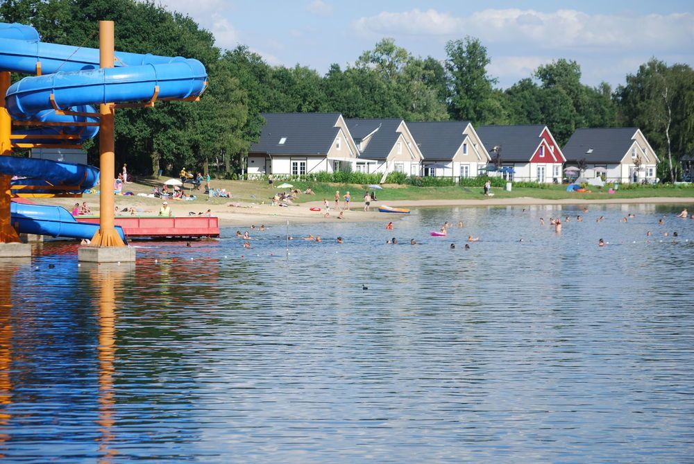 Europarcs De Biesbosch Hotel Willemsdorp Esterno foto