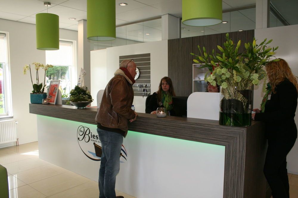Europarcs De Biesbosch Hotel Willemsdorp Esterno foto